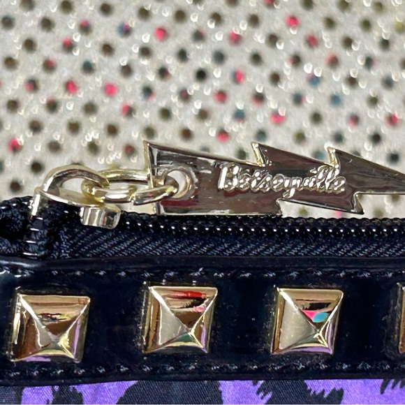 Betsey Johnson Purple & Black Leopard Print Wristlet w/Gold Studs Approx. 10 x 5 - Picture 11 of 16